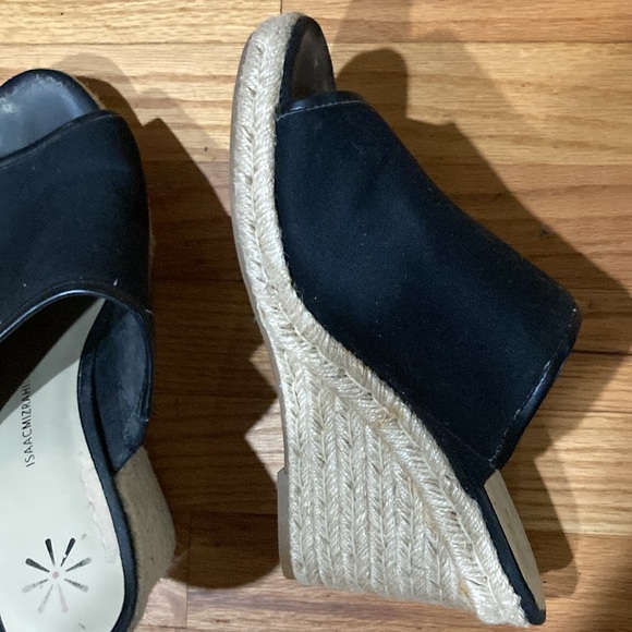 Sandles with heels - Picture 2 of 2